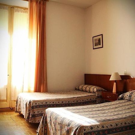 Pension Central Cuenca  Szoba fotó